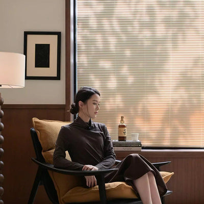 Silla de acento contemporánea retro rectangular curvada tapizada en madera con tela de lana de cordero, respaldo y reposabrazos para sala de estar 