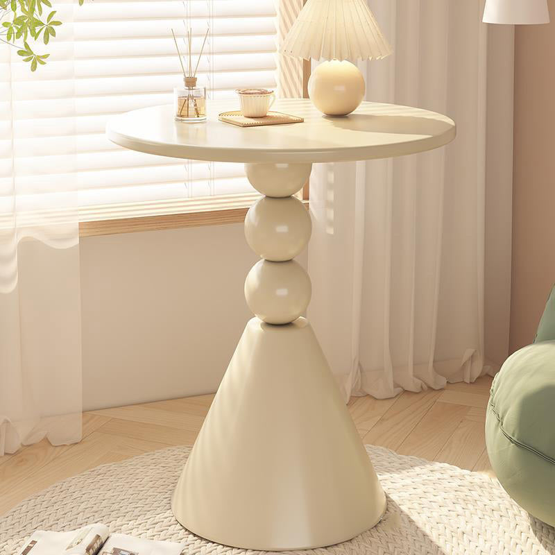 Table basse contemporaine nordique ronde avec base en cône en fer et plateau en pierre pour salon 