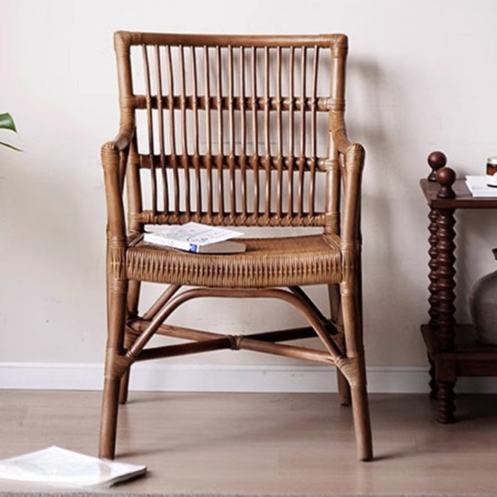 Traditioneller Bauernhaus rechteckiger Rattan Massivholz Esszimmerstuhl Rückenlehne Armlehne für Esszimmer 