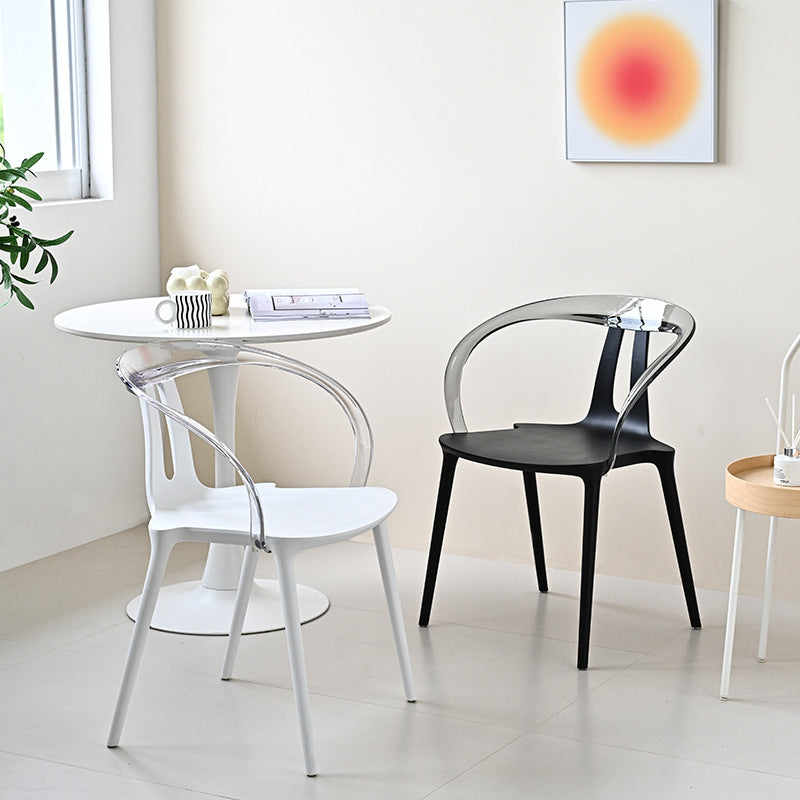 Moderner minimalistischer Kurvenrahmen Kunststoff-Esszimmerstuhl Rückenlehne Armlehne für Esszimmer 