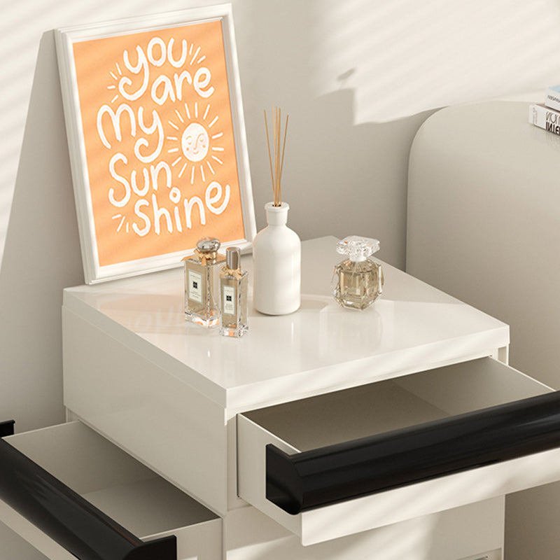 Table de nuit contemporaine scandinave rectangulaire cubique avec poignée arrondie en ABS 2/3/4 tiroirs amovibles pour chambre 