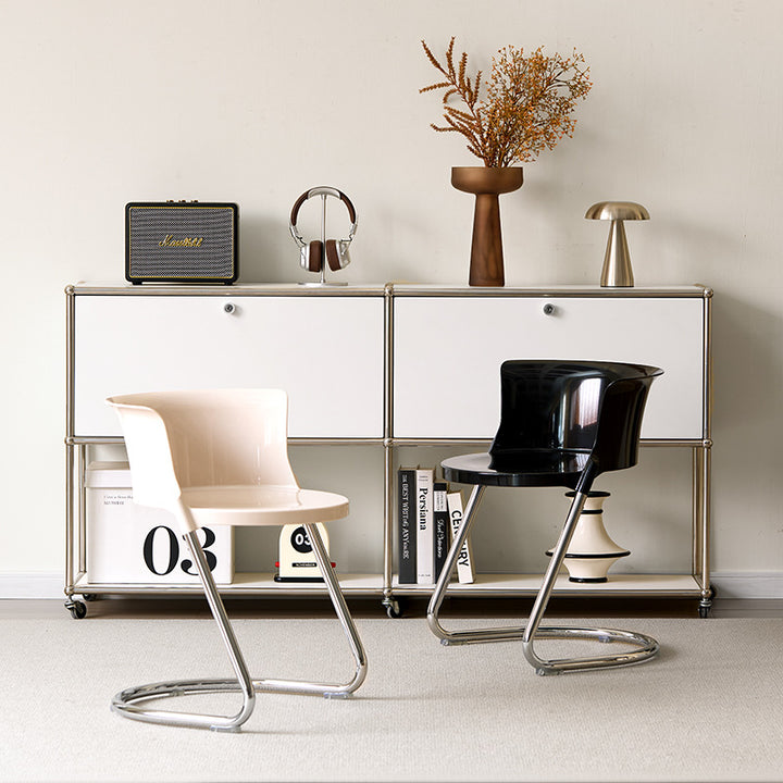 Moderner minimalistischer gebogener PC-Eisen-Esszimmerstuhl Rückenlehne ohne Armlehnen für Esszimmer 