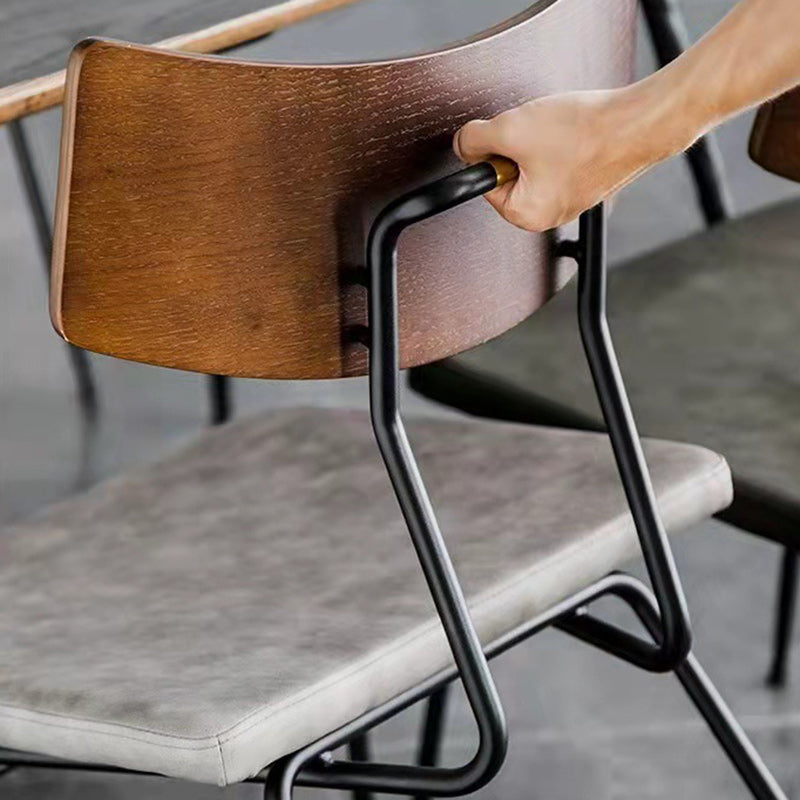 Chaise de salle à manger industrielle contemporaine en cuir PU carré incurvé avec dossier sans accoudoirs pour salle à manger 