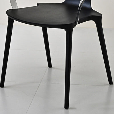 Moderner minimalistischer Kurvenrahmen Kunststoff-Esszimmerstuhl Rückenlehne Armlehne für Esszimmer 