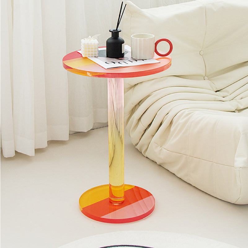 Zeitgenössischer kreativer runder Marmorsäulen-Acryl-Beistelltisch 1-stufig für Wohnzimmer 