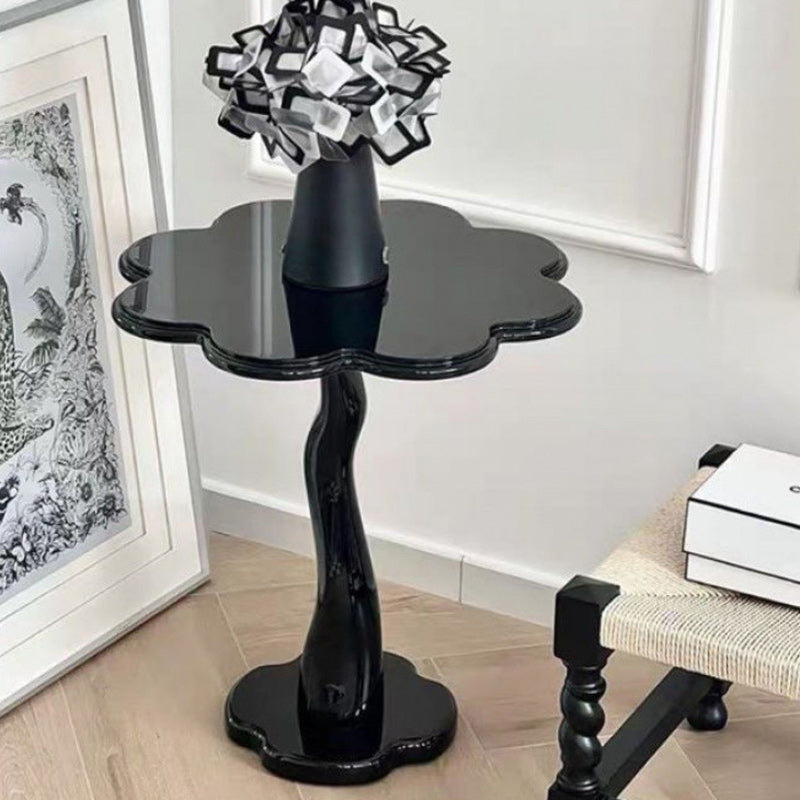 Zeitgenössischer skandinavischer Blütenblätter-Glas-Edelstahl-Beistelltisch 1-Ebene für das Wohnzimmer 