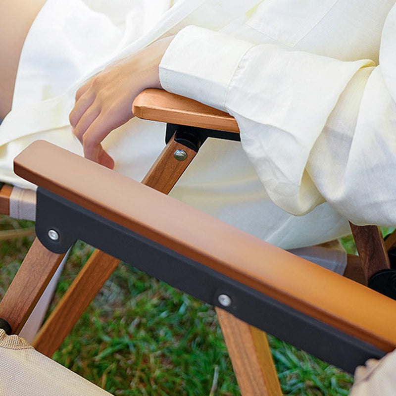 Moderner minimalistischer quadratischer Stoff-Klappstuhl aus Kohlenstoffstahl und Buchenholz mit Rückenlehne und Armlehne für den Außenbereich 