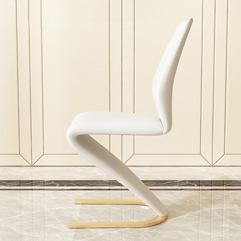 Moderner minimalistischer U-förmiger Rahmen Rechteck PU-Leder Titan Gold Silberbeschichteter Esszimmerstuhl Rückenlehne ohne Armlehnen für Esszimmer 
