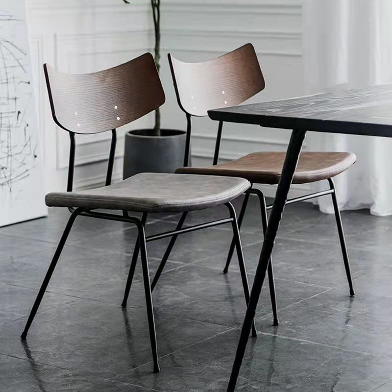 Chaise de salle à manger industrielle contemporaine en cuir PU carré incurvé avec dossier sans accoudoirs pour salle à manger 