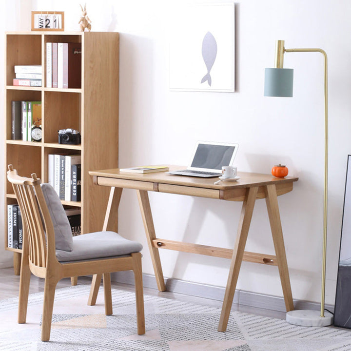 Chaise contemporaine scandinave carrée avec coussin rembourré en bois massif avec dossier et accoudoirs pour salon 