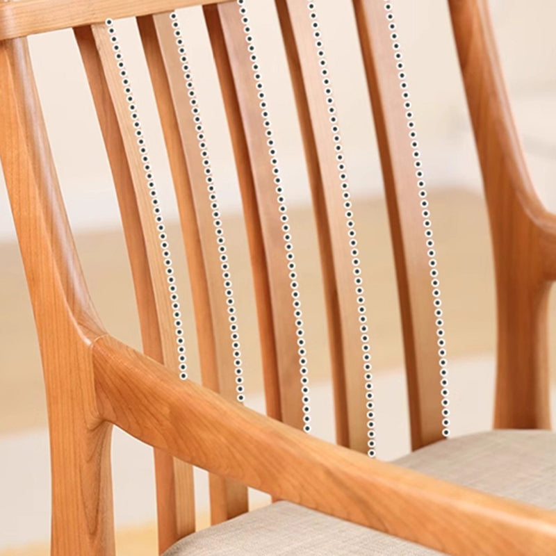 Zeitgenössischer skandinavischer quadratischer Kirschholz Massivholz Polyester Baumwolle Leinen Schaumstoff Schwamm Esszimmerstuhl für das Esszimmer 