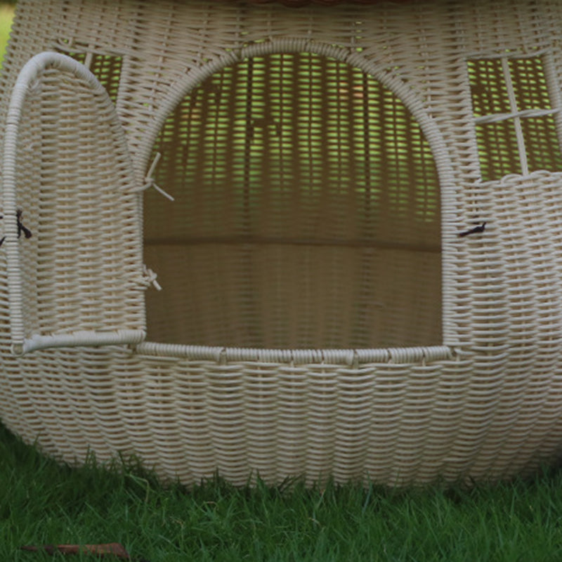 Zeitgenössisches kreatives rundes PP-Rattan handgewebtes pilzförmiges Katzenbett für draußen &amp; Schlafzimmer 