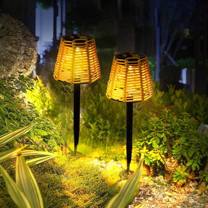 Traditional Farmhouse Solar Waterproof Iron Plastic Cylinder LED Landscape Lighting Outdoor Light For Garden