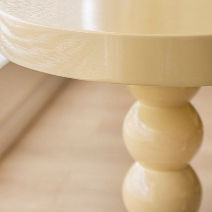 Table basse ronde vintage traditionnelle en bois perlé pour salon 