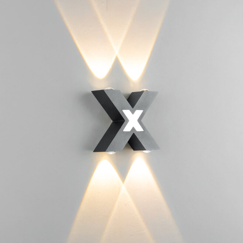 Applique murale LED en aluminium étanche minimaliste moderne en forme de X pour patio extérieur 