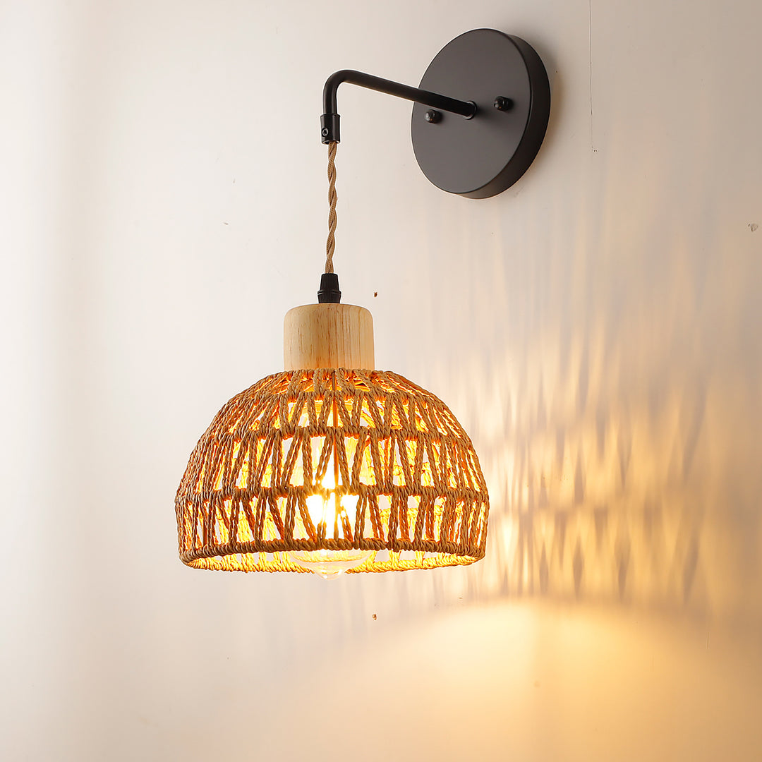 Traditionelle rustikale Halbkreis-Wandleuchte aus Eisen-Rattan mit 1 Licht für Schlafzimmer 