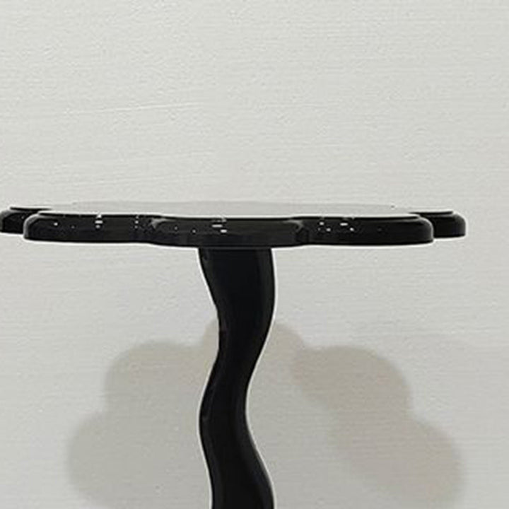 طاولة نهاية من الفولاذ المقاوم للصدأ بزهرة بتلات اسكندنافية معاصرة بطبقة واحدة لغرفة المعيشة 