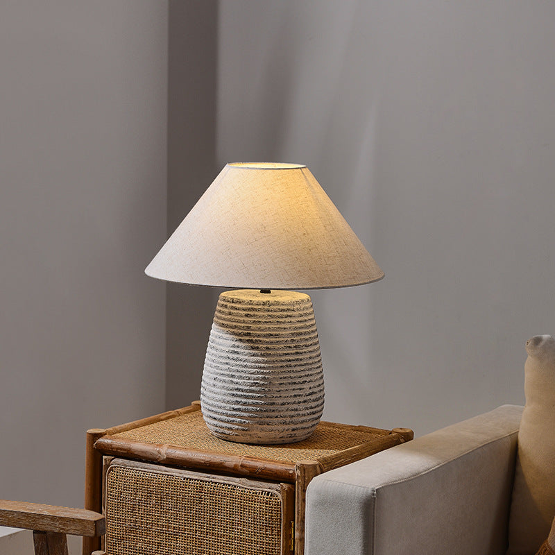 Modern Vintage Ceramic Jar Linen Fabric Handmade 1-Light Table Lamp For Living Room