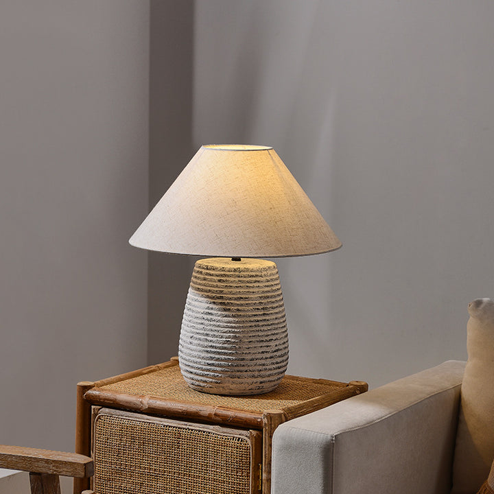 Modern Vintage Ceramic Jar Linen Fabric Handmade 1-Light Table Lamp For Living Room