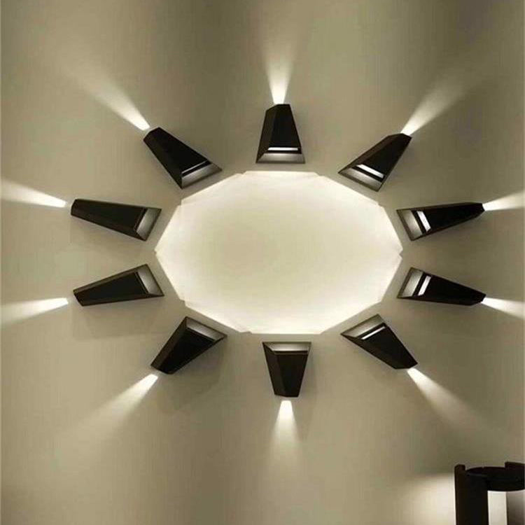 Moderne minimalistische trapezförmige Aluminium Silikon PVC Linse LED Outdoor Wandleuchte Lampe für Garten 