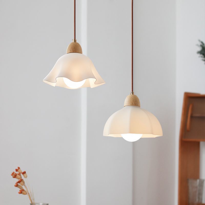 Traditionelle japanische Glas-Acryl-Blumenschirm-Pendelleuchte mit 1 Licht für Wohnzimmer 