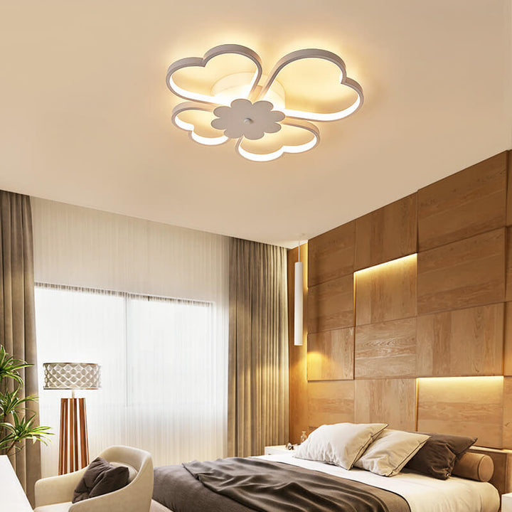 Contemporary Creative Clover Design Silicone Aluminum LED Flush Mount Ceiling Light For Living Room &amp; Bedroom