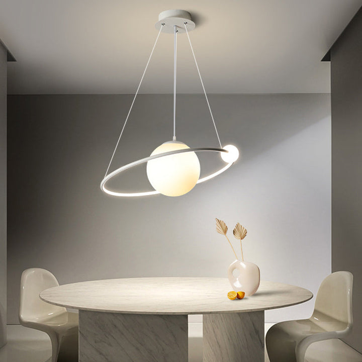 Lustre LED en forme de cercle minimaliste moderne en fer, silicone et aluminium pour salon 