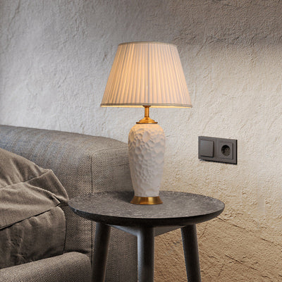Moderne minimalistische Zylinder Keramik Stoff 1-Licht Tischlampe für Schlafzimmer 