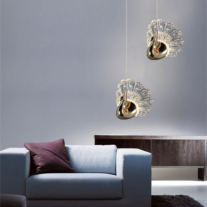 Zeitgenössische kreative Pfau-Form-Hardware-Acryl-LED-Pendelleuchte für Wohnzimmer 