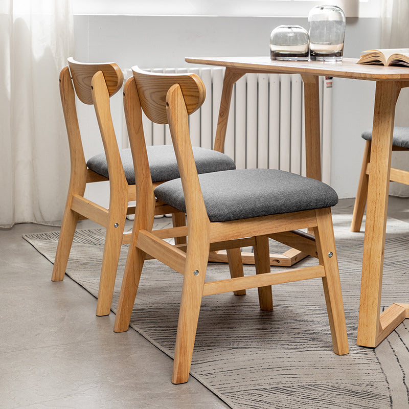 Chaise de salle à manger contemporaine rétro carrée avec dossier en lin rembourré et cadre en bois pour salle à manger 