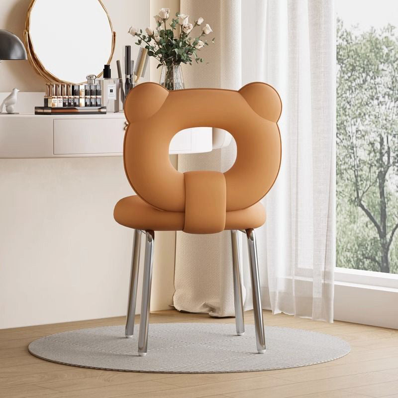 Taburete de tocador con patas de metal tapizado en cuero sintético escandinavo contemporáneo con respaldo de oso para sala de estar 