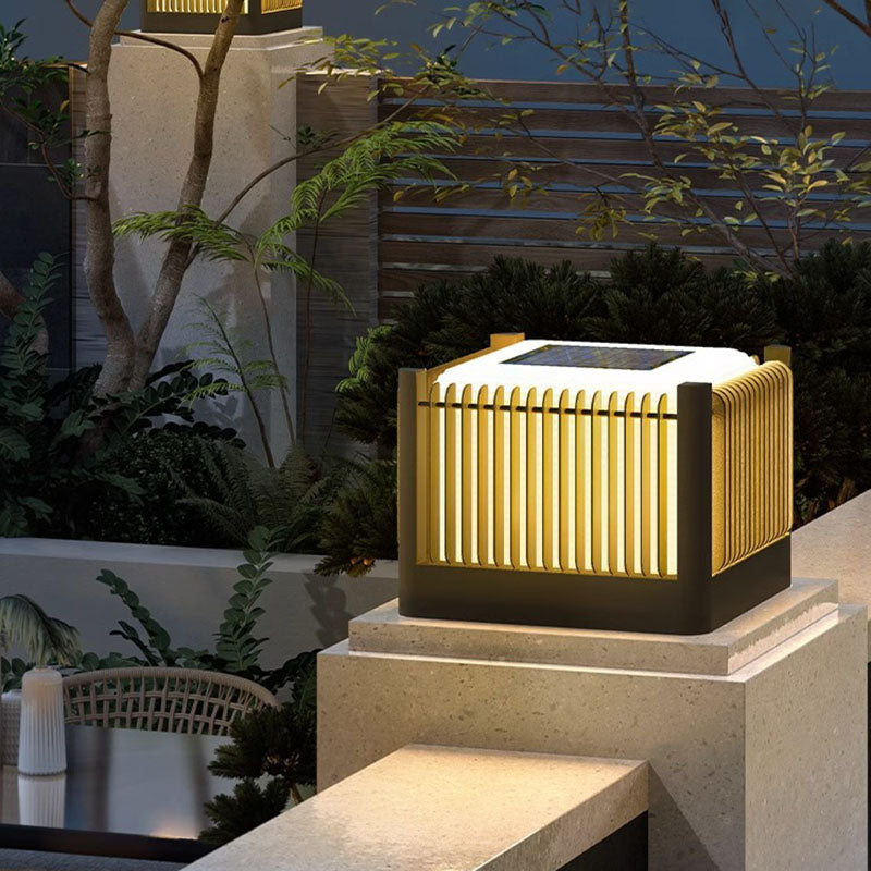 ضوء LED خارجي للمناظر الطبيعية في الحديقة بتصميم مكعب مربع من الفولاذ المقاوم للصدأ وبساطة حديثة 
