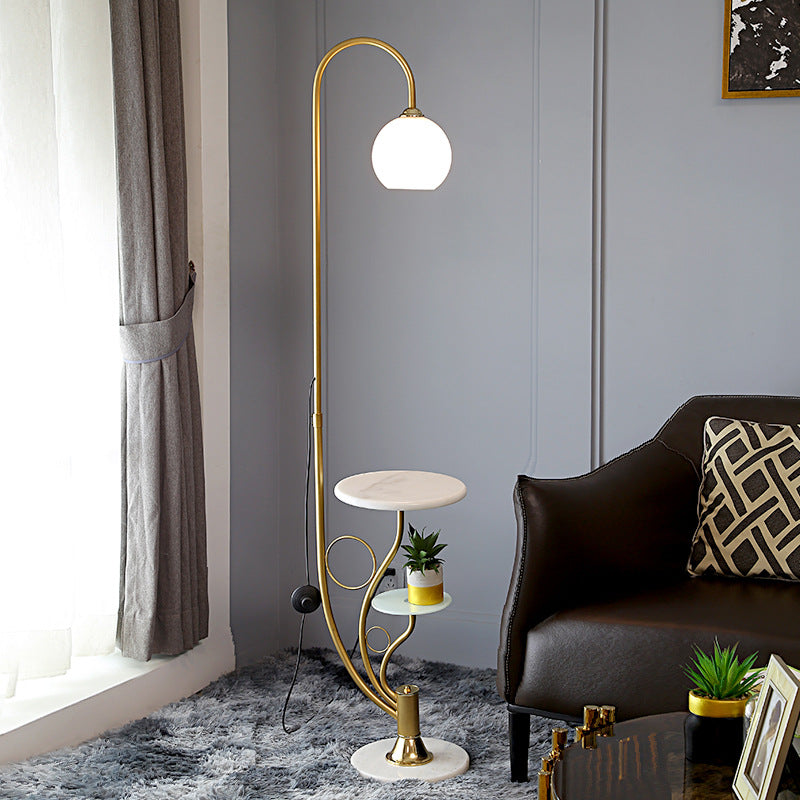 Moderner minimalistischer Marmortisch Eisen Leinen Glas 1-Licht Stehende Stehlampe 