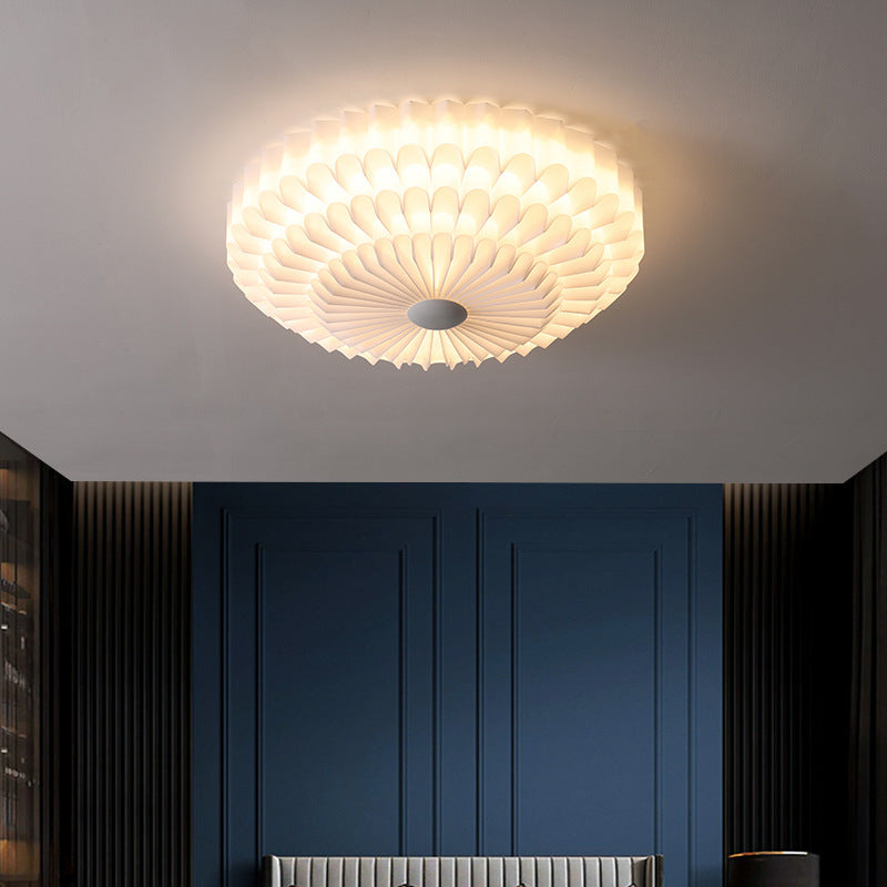 Luz de techo LED empotrada de acrílico y hierro con pétalo redondo nórdico contemporáneo para dormitorio 