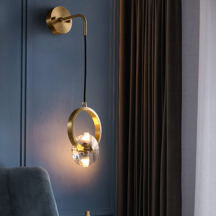 Moderne goldene Glamour-Kupfer-Kreis-Ring-Kristall 1-Licht-Wandleuchte 