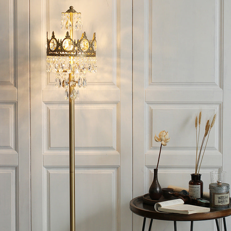 Traditionelle Luxus Kupfer Messing Kristall Krone Anhänger 3-Licht Stehlampe für Schlafzimmer 