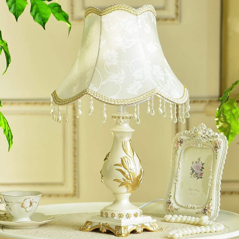 Modern Luxury Tassel Vase Base Iron Resin Fabric 1-Light Table Lamp