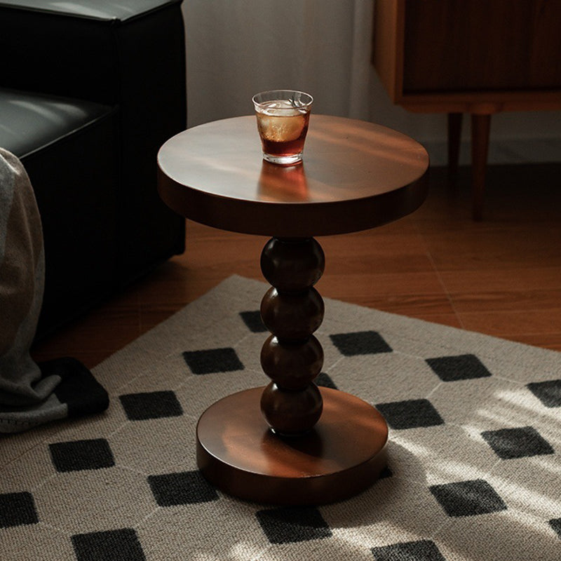 Table basse ronde vintage traditionnelle en bois perlé pour salon 