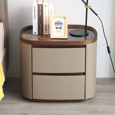 Moderner minimalistischer elliptischer Schiefer-Sattel-Leder-Walnuss-Samt-Nachttisch mit 2 Schubladen für das Bett 