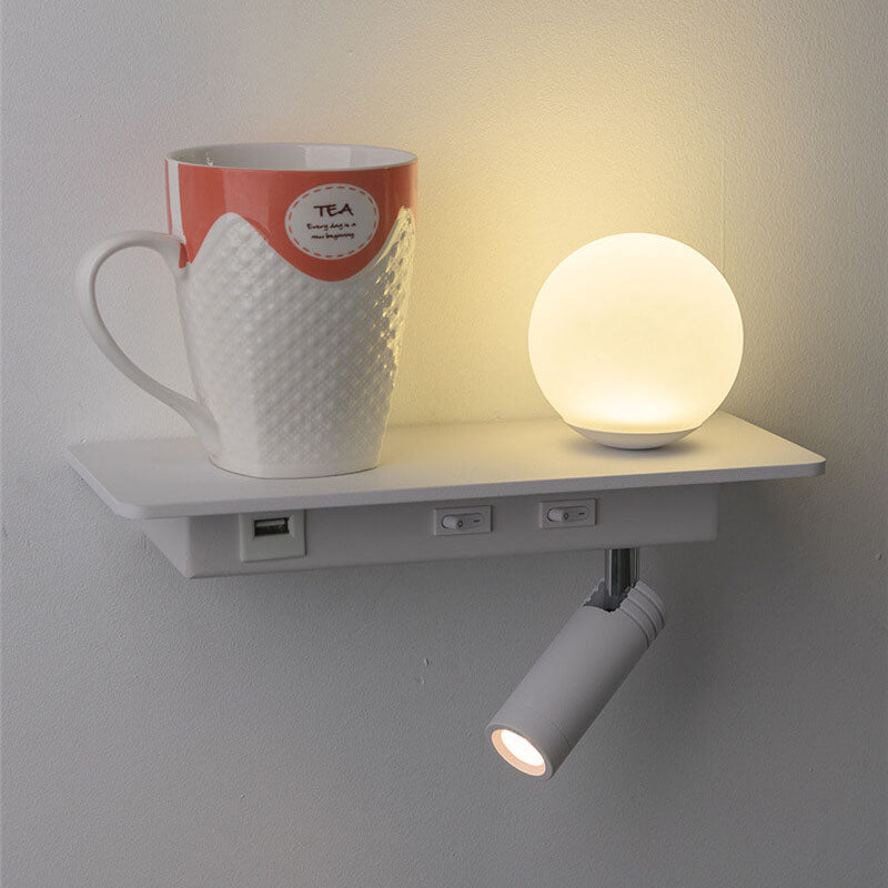 Moderne Schwarz-Weiß-Einzelfarbe mit USB-Anschluss Eisen-LED-Strahler Wandleuchte 