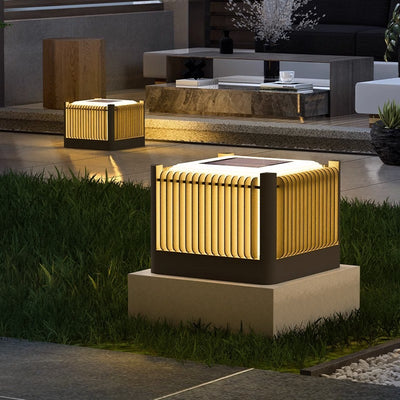ضوء LED خارجي للمناظر الطبيعية في الحديقة بتصميم مكعب مربع من الفولاذ المقاوم للصدأ وبساطة حديثة 