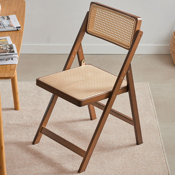 Moderner minimalistischer klappbarer Esszimmerstuhl aus quadratischem Harz-Rattan-Geflecht und Bambus mit Rückenlehne und Armlehnen für das Esszimmer 
