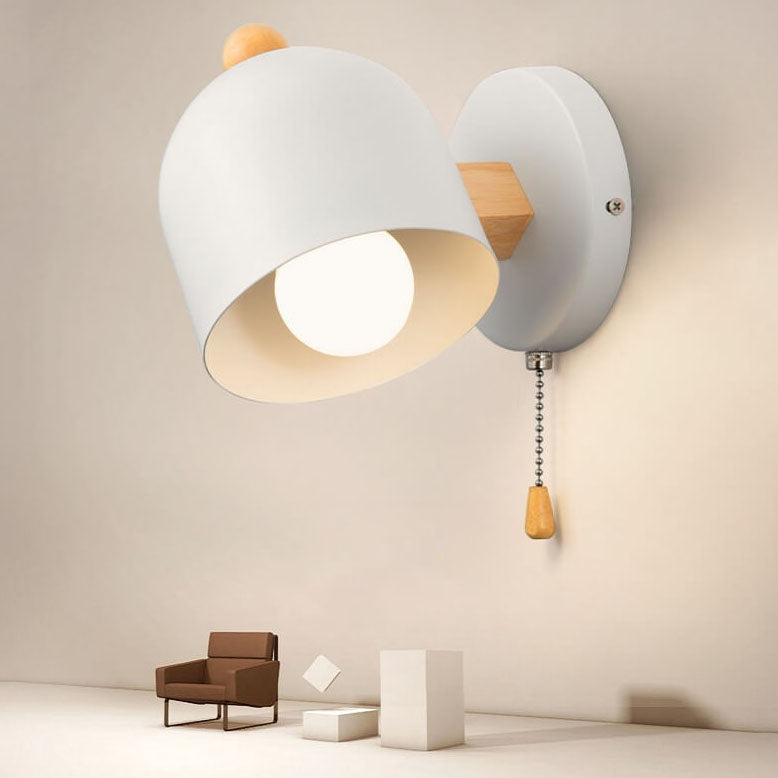 Applique murale 1 lumière avec abat-jour en dôme simple nordique et cordon de tirage en bois 