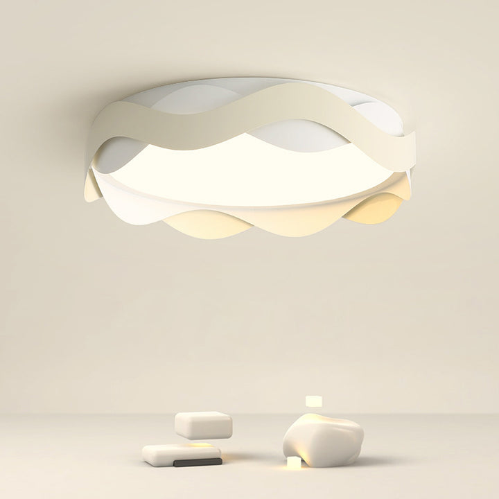 Luz de techo empotrada LED de hierro acrílico redonda con ondas de crema creativa contemporánea para sala de estar 