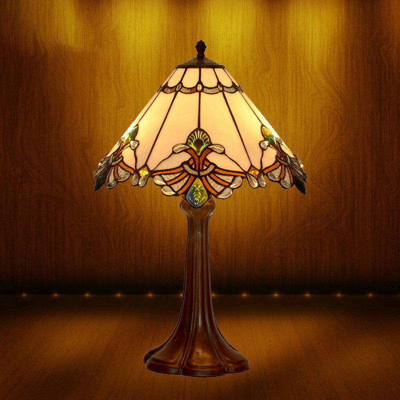 Traditionelle rustikale runde Schirmform Zinklegierung Glas 1-flammige Tischlampe für Schlafzimmer 