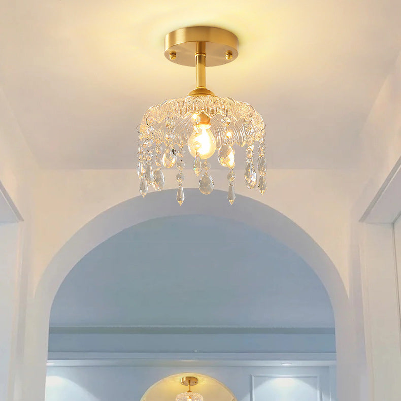 Plafonnier semi-encastré traditionnel français en fer rond, cuivre, verre, cristal à 1 lumière pour chambre 