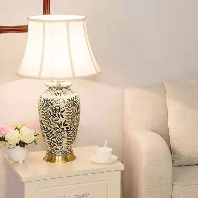 Traditionelle Vintage Vase geformt Stoff Keramik 1-Licht Tischlampe für Schlafzimmer 