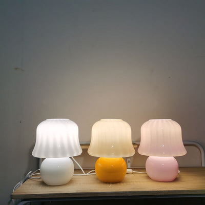 Moderner kreativer Pilz-Design-Tischlampe mit einfarbigem Glas und 1 Licht 