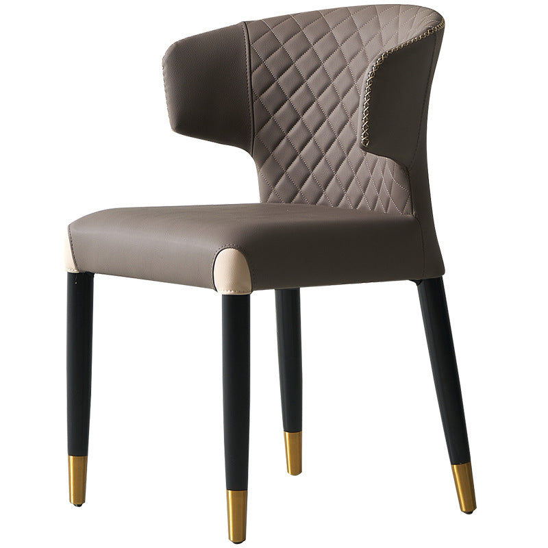 Chaise de salle à manger avec dossier en bois à peau de microfibre minimaliste moderne en acier au carbone et éponge avec arc carré 