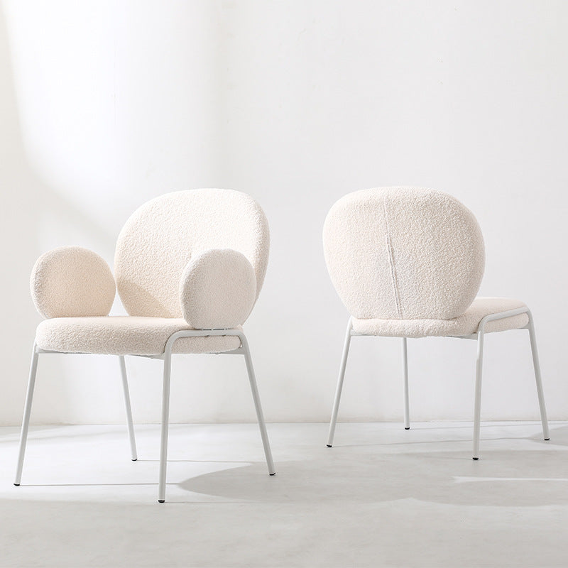 Tabouret de coiffeuse contemporain nordique en velours avec pieds en métal et dossier rond pour chambre 